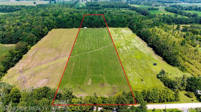 1176 Vl Irwin Rd, Richmond, MI 48062