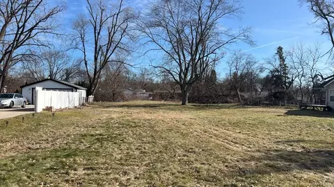 19254 Berg Rd, Detroit, MI 48219