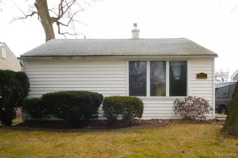511 E Kalama Ave, Madison Heights, MI 48071