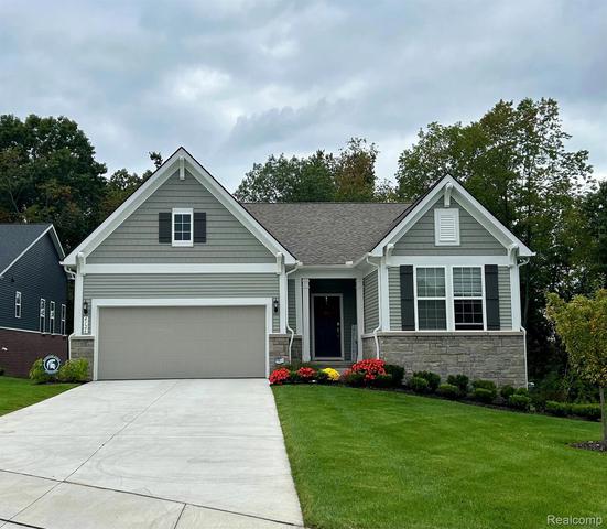4381 Silica Dr, Orion, MI 48359