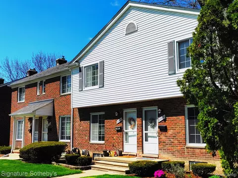 23056 Gary Ln, Saint Clair Shores, MI 48080