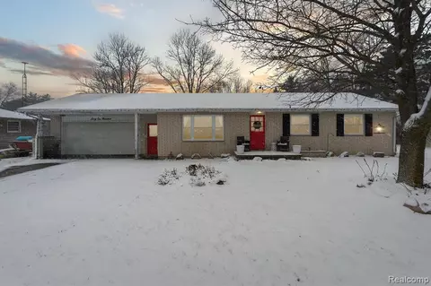 6100 S New Lothrop Rd, Durand, MI 48429