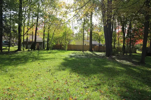 O Birchwood Dr, Worth, MI 48450
