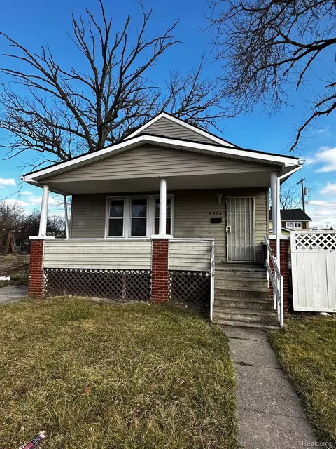 6374 Grandville Ave, Detroit, MI 48228