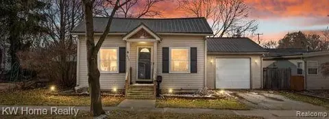 833 N Madison St, Lapeer, MI 48446