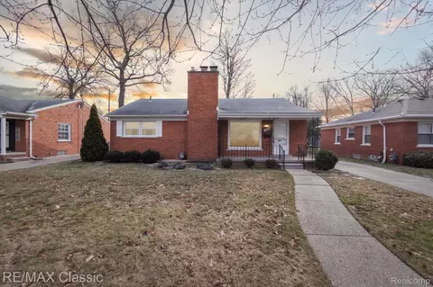 9330 Tecumseh, Redford, MI 48239