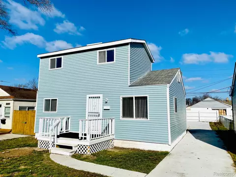 11289 Packard Ave, Warren, MI 48089