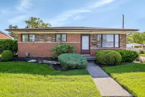26554 Patricia Ave, Warren, MI 48091