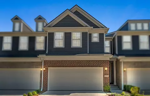 39957 Premier Dr, Northville, MI 48170