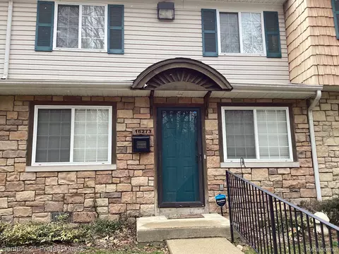 16273 Terrace Village Dr #50, Taylor, MI 48180