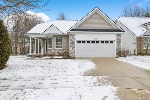 3634 Camden, Auburn Hills, MI 48326