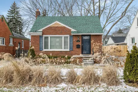 511 Coolidge Rd, Birmingham, MI 48009