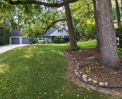 1440 Kearney Rd, Ann Arbor, MI 48104