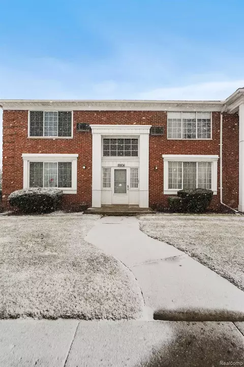 19804 Harper Ave #202, Harper Woods, MI 48225