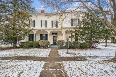 216 Higgins St, Howell, MI 48843