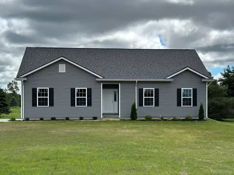 2510 Jacalyn Ln, Deerfield, MI 48461