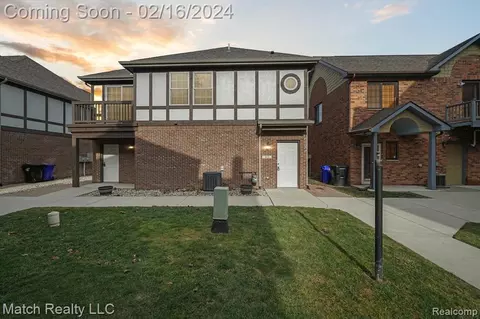 423 E Ferry St #16, Detroit, MI 48202