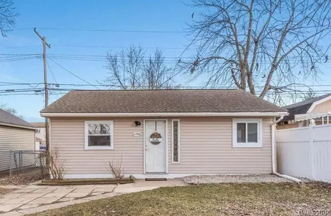 11736 Cardwell St, Livonia, MI 48150