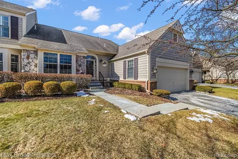 2478 Wildbrook Run, Bloomfield Hills, MI 48304
