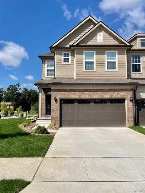 2297 Addison Cir, Walled Lake, MI 48390