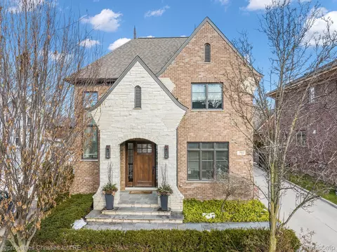 380 Ferndale Ave, Birmingham, MI 48009