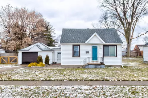 3991 Stolzenfeld Ave, Warren, MI 48091