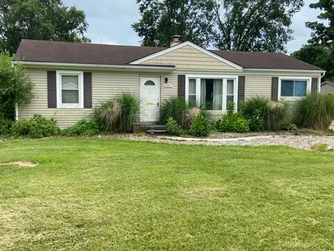 28841 Grayfield Dr, Farmington Hills, MI 48336