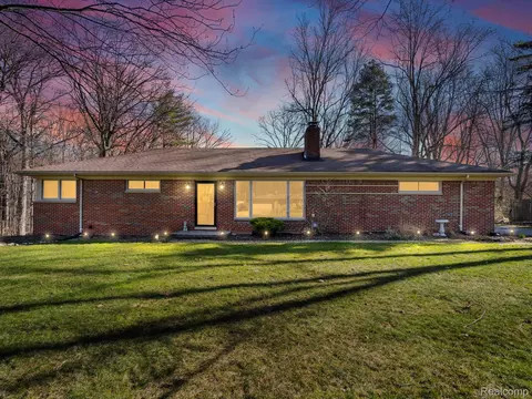 1234 Gettysburg, Rochester Hills, MI 48306