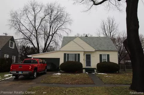 1406 Blueberry Ln, Flint, MI 48507