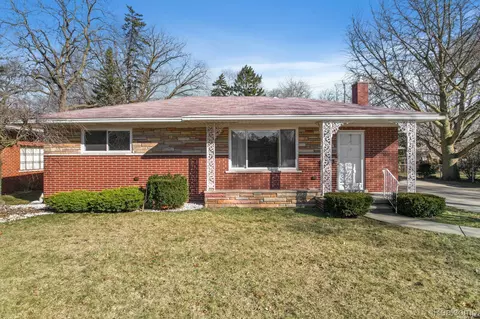 23736 Audrey Ave, Warren, MI 48091