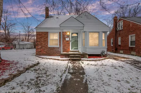 20251 Ashton Ave, Detroit, MI 48219
