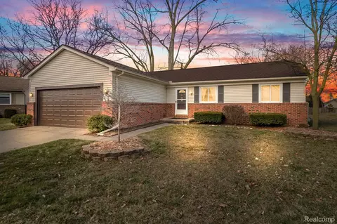 480 Dover Cres, Westland, MI 48185