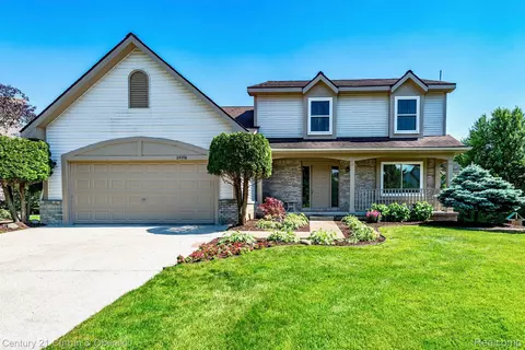 29206 Chelsea Cros Xing, Farmington Hills, MI 48331