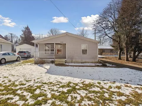 4208 Mill St, North Branch, MI 48461