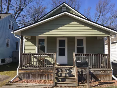 1419 19th St, Port Huron, MI 48060