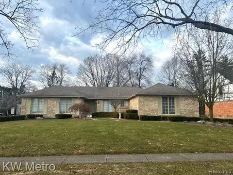 11865 Raintree, Shelby Township, MI 48315