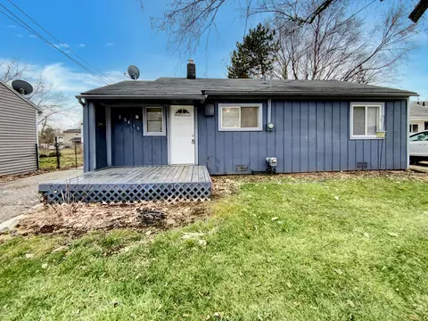 32410 Muskegon, Westland, MI 48186