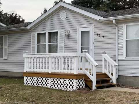 2219 Dennis St, Buel, MI 48422