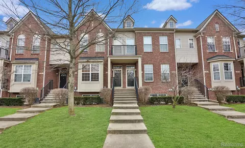 610 Superior Pkwy, Westland, MI 48185