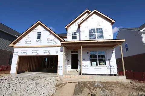 8485 Grove St, Washington, MI 48094