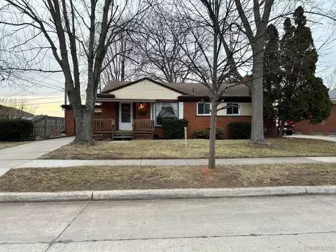 9231 Florida St, Livonia, MI 48150