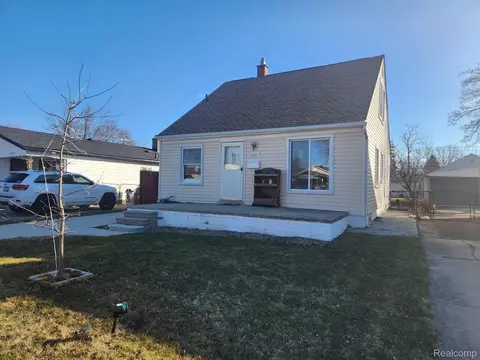 25650 Fern St, Roseville, MI 48066