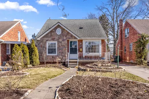 2028 N Denwood St, Dearborn, MI 48128