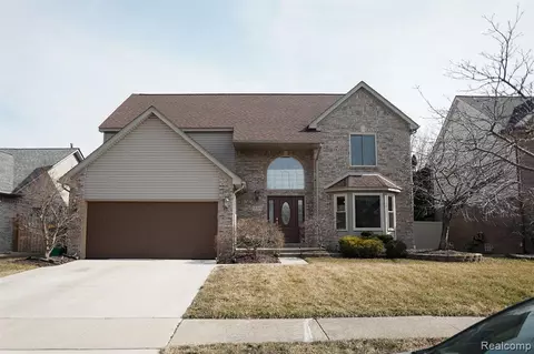 24365 Helene Dr, Trenton, MI 48183