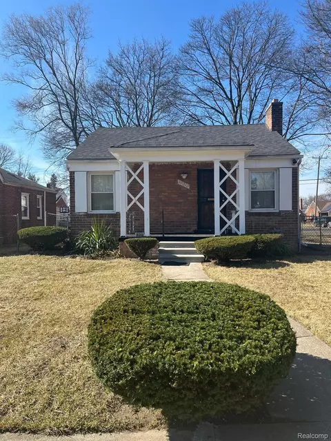 18313 Oakfield St, Detroit, MI 48235