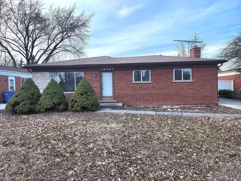 14567 Colpaert Dr, Warren, MI 48088