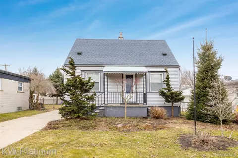 22428 Furton St, Saint Clair Shores, MI 48082