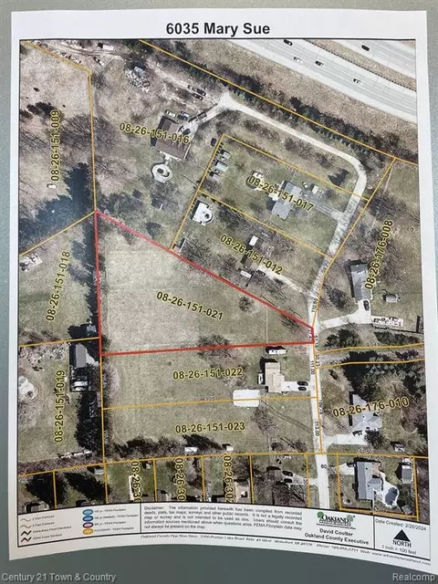 6035 Mary Sue St, Clarkston, MI 48346