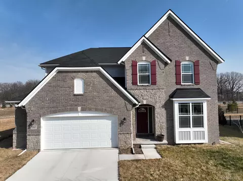 5567 Monarch Crt Ct, Pittsfield, MI 48108