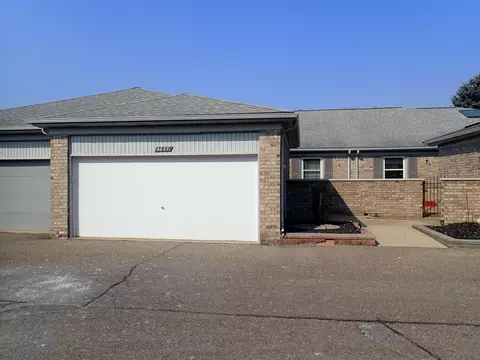 48371 Sand Castle Crt 62 Ct, Shelby Township, MI 48315